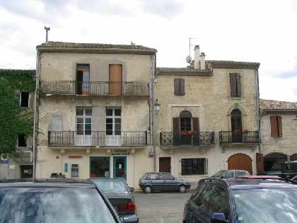 Gallargues Village Square